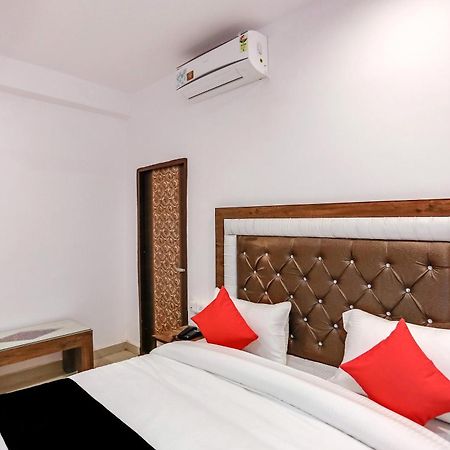 Hotel O Golden Stone Ghaziabad Exterior foto